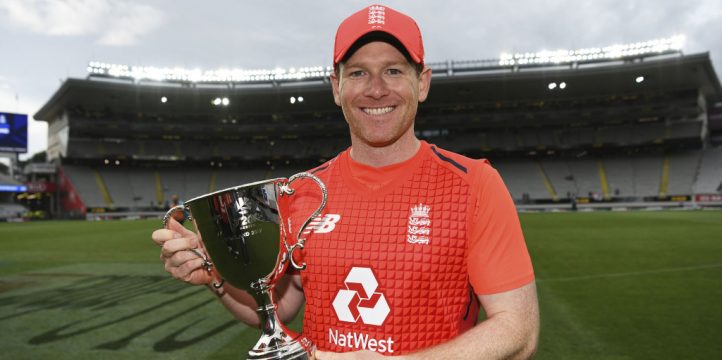 Eoin.Morgan.England.New_.Zealand.Trophy.PA_