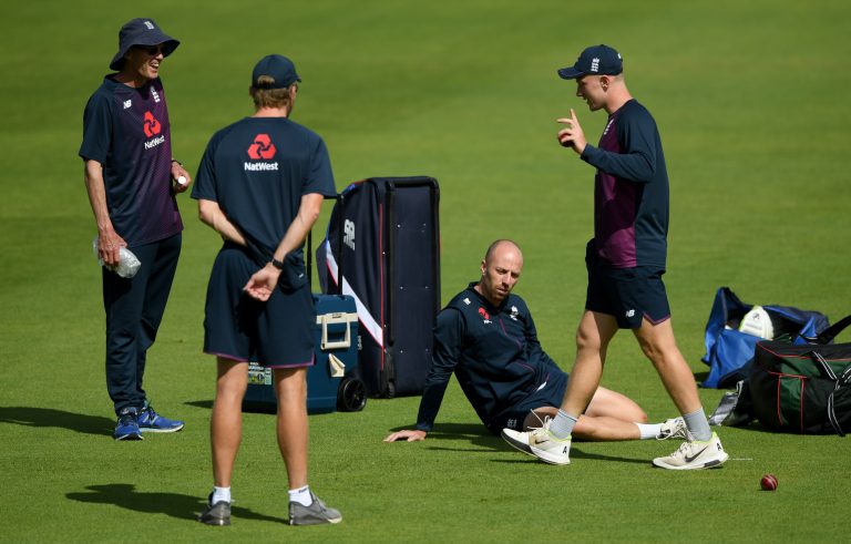 Bess (righr) is looking forward to lining up with old friend Jack Leach (seated).