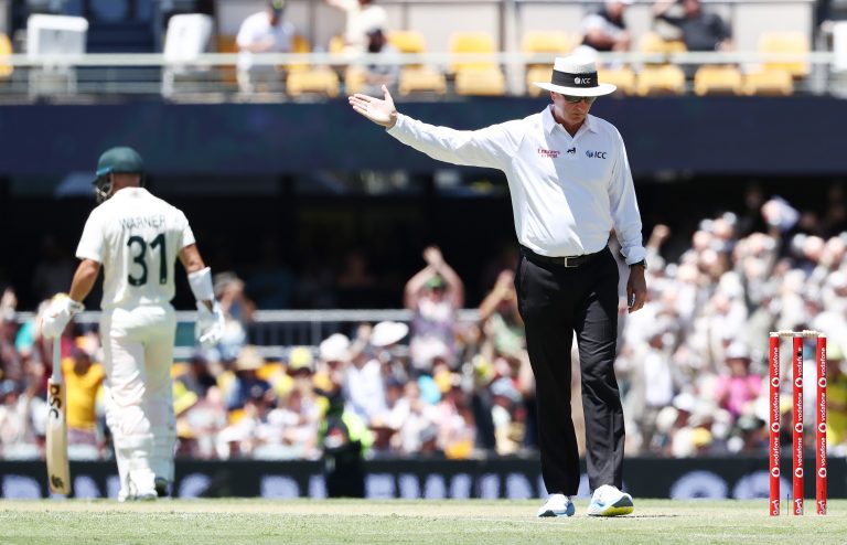 David Warner gets the benefit of a Rod Tucker's belated no-ball signal.