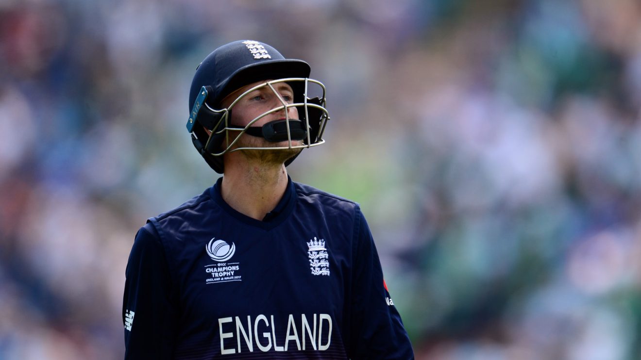 Joe Root bats for England in ODI cricket