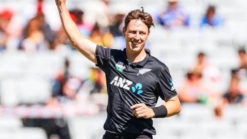 Matt Henry celebrates for New Zealand