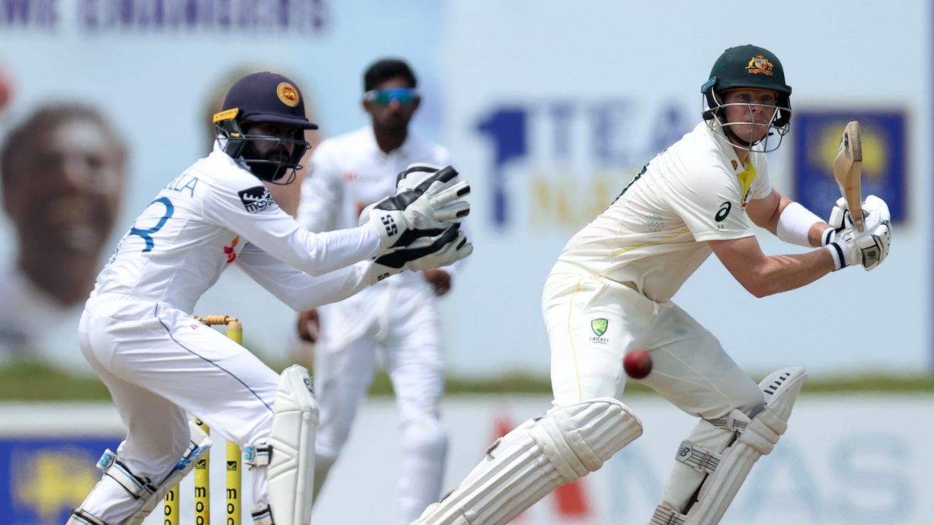 Steven Smith bats in Sri Lanka