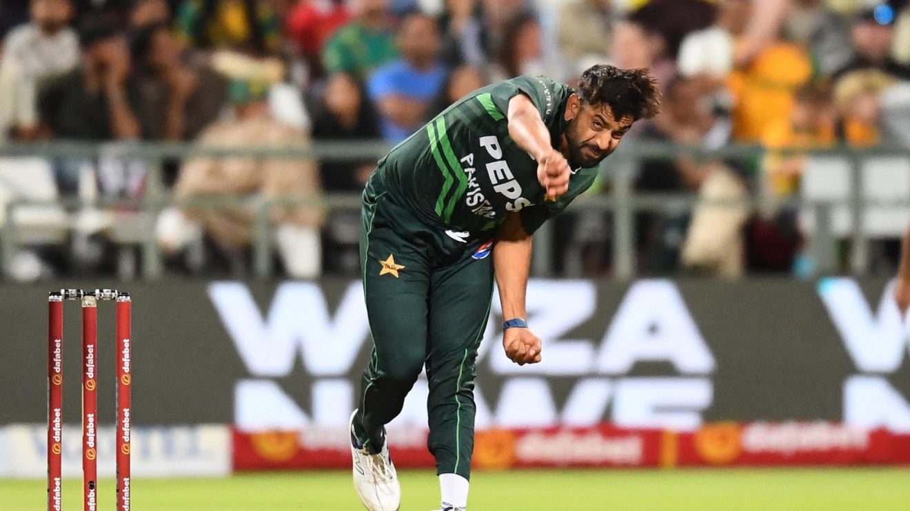 Haris Rauf bowls for Pakistan