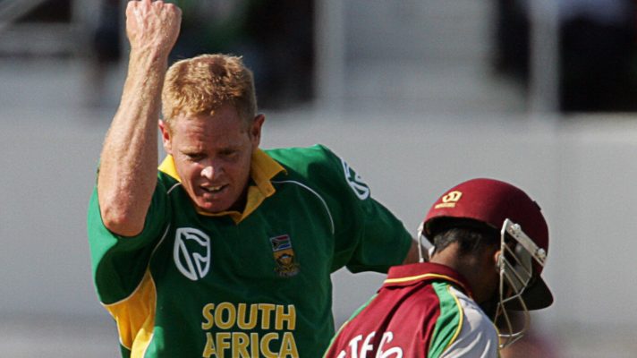 Shaun Pollock celebrates
