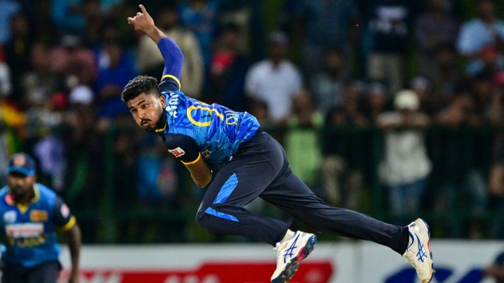 Dilshan Madushanka bowls fast