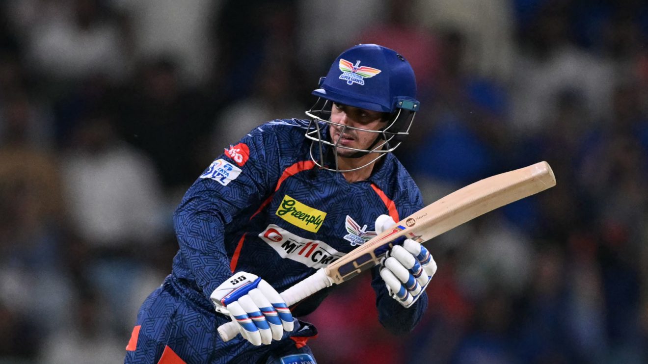 Quinton de Kock bats