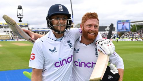 Joe Root and Jonny Bairstow celebrate