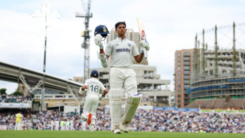 Yashasvi Jaiswal celebrates