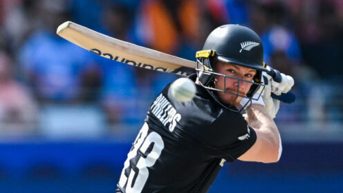 Glenn Phillips bats