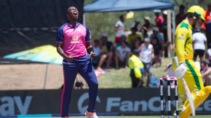 Lungi Ngidi of Paarl Royals celebrates in SA