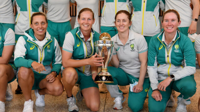 Australia Women pose with World Cup trophy