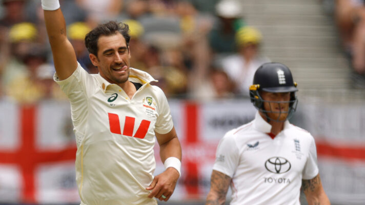 Mitchell Starc celebrates